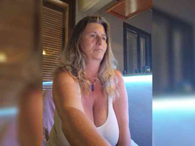 JennaDeluxe webcam