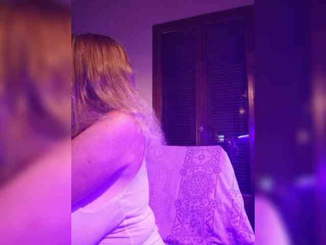JennaDeluxe webcam