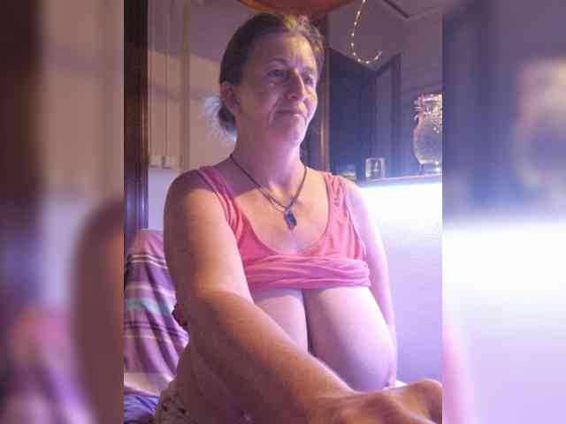 JennaDeluxe webcam