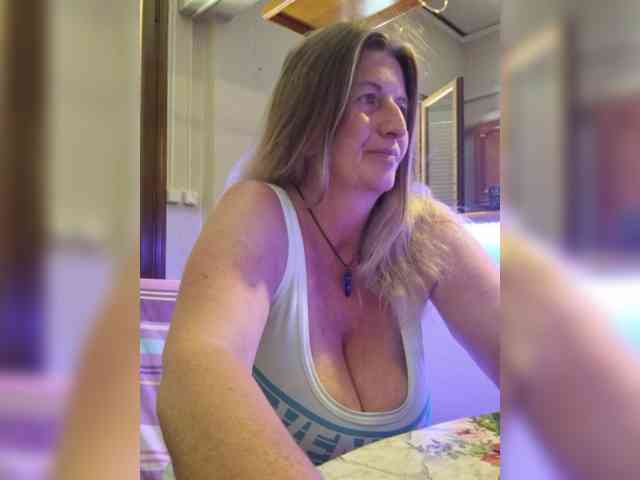 JennaDeluxe webcam
