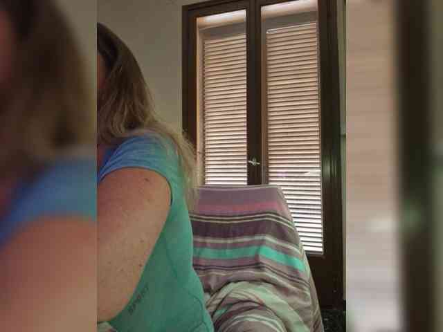 JennaDeluxe webcam