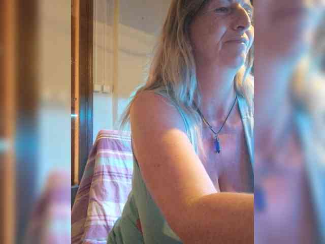 JennaDeluxe webcam