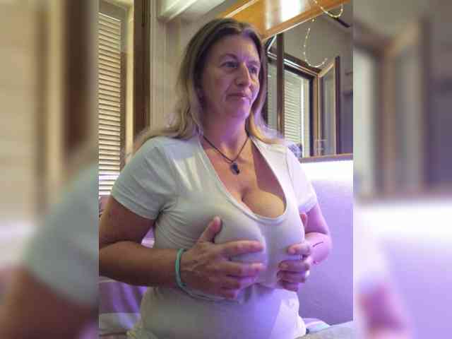 JennaDeluxe webcam