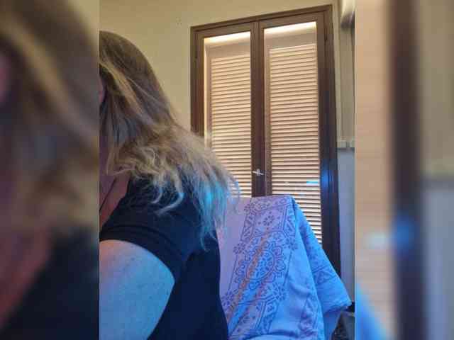 JennaDeluxe webcam