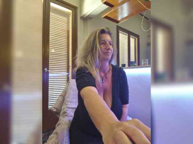 JennaDeluxe webcam