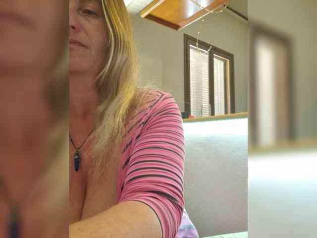 JennaDeluxe webcam
