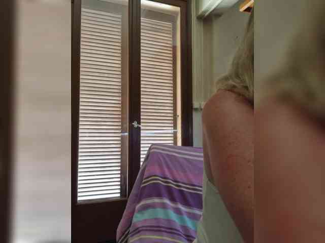 JennaDeluxe webcam