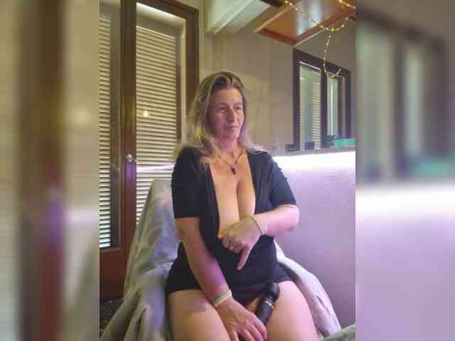 JennaDeluxe webcam