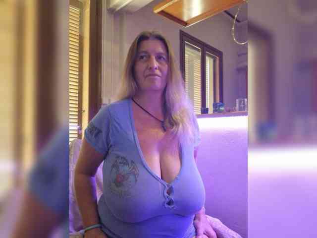 JennaDeluxe webcam