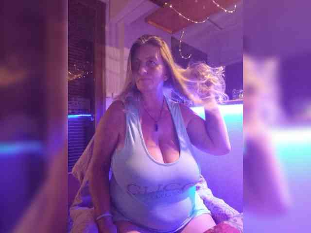 JennaDeluxe webcam