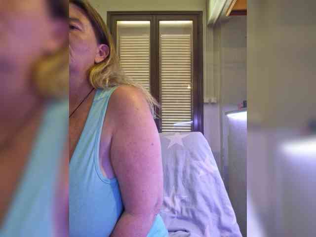 JennaDeluxe webcam