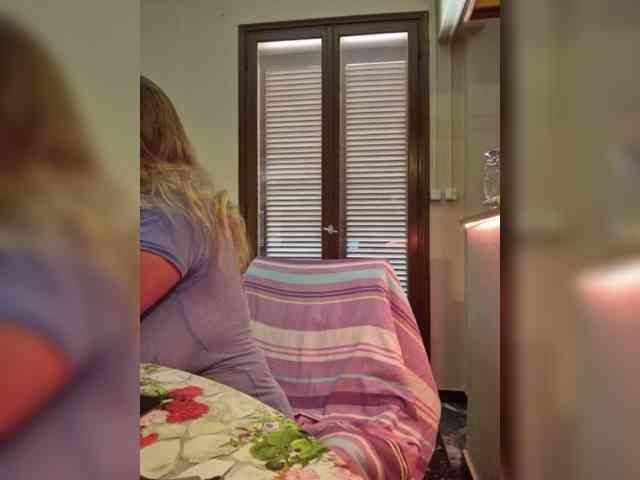 JennaDeluxe webcam