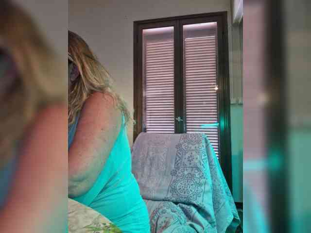 JennaDeluxe webcam