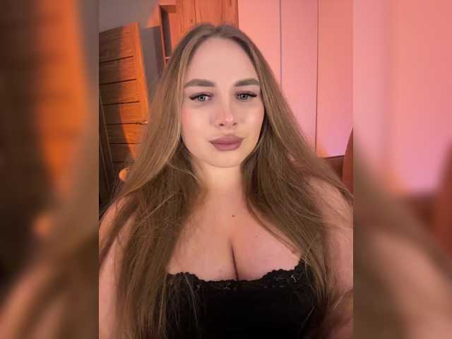 MilashkaSA live cam on BongaCams