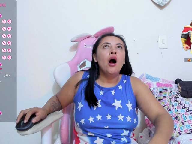dannascott26 live cam on BongaCams