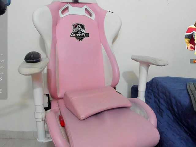 dannascott26's BongaCams show and profile