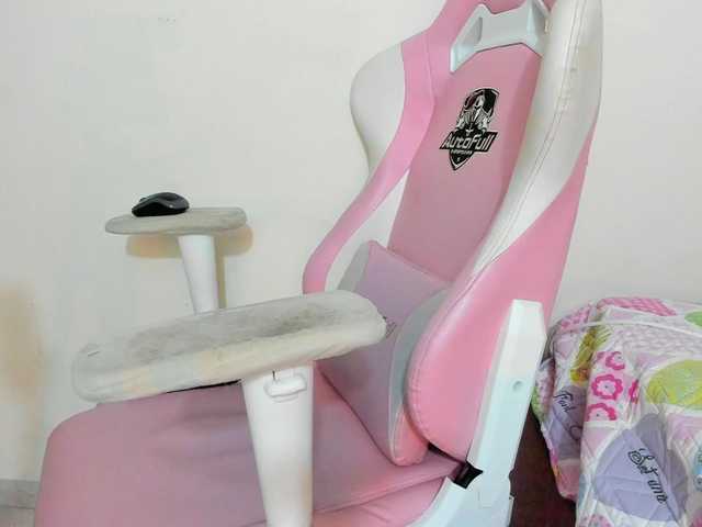 dannascott26 live cam on BongaCams