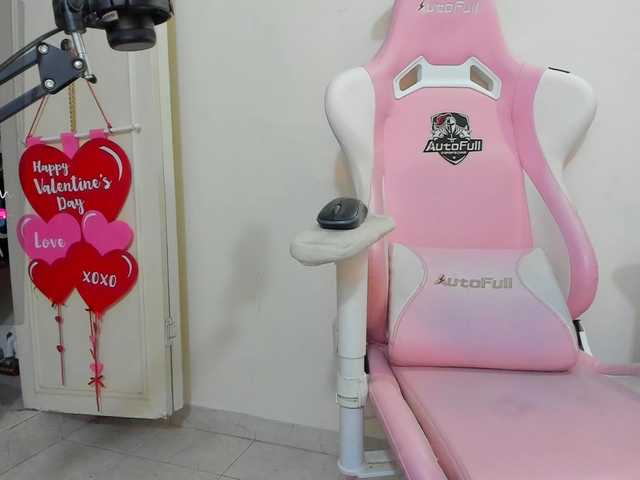 dannascott26 live cam on BongaCams