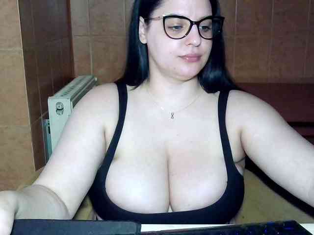 MoniqQuuen webcam