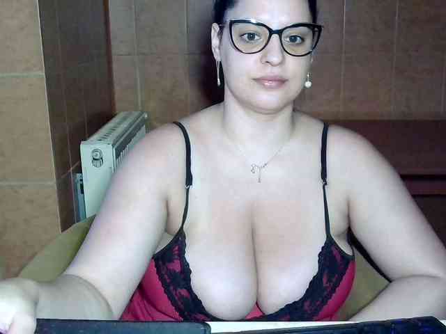 MoniqQuuen webcam