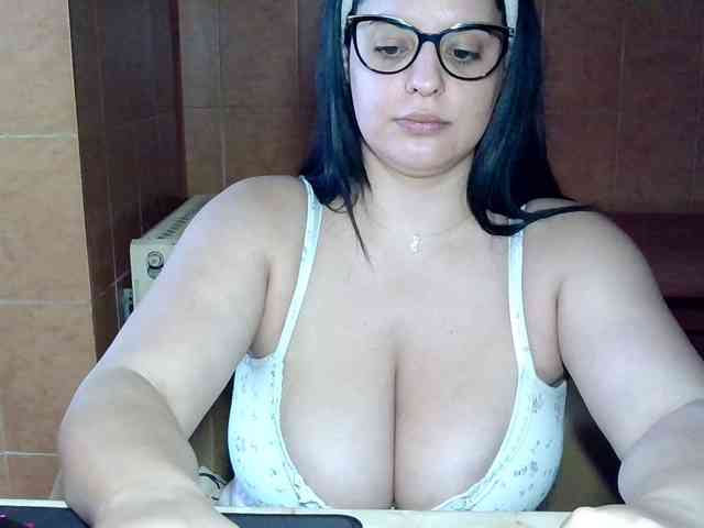 MoniqQuuen MoniqQuuen