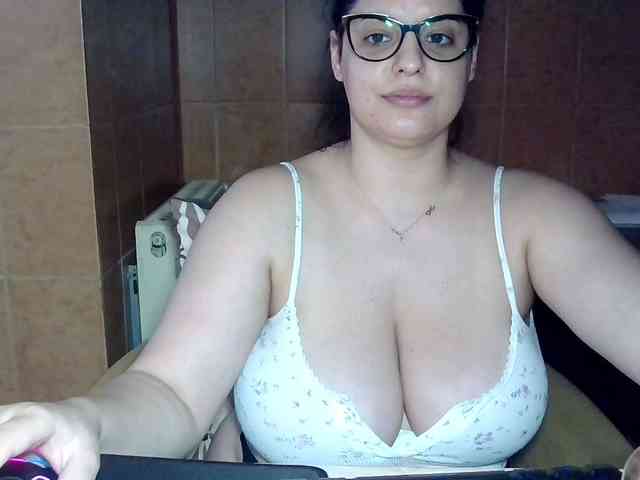 MoniqQuuen webcam