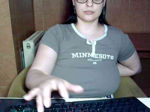 MoniqQuuen webcam