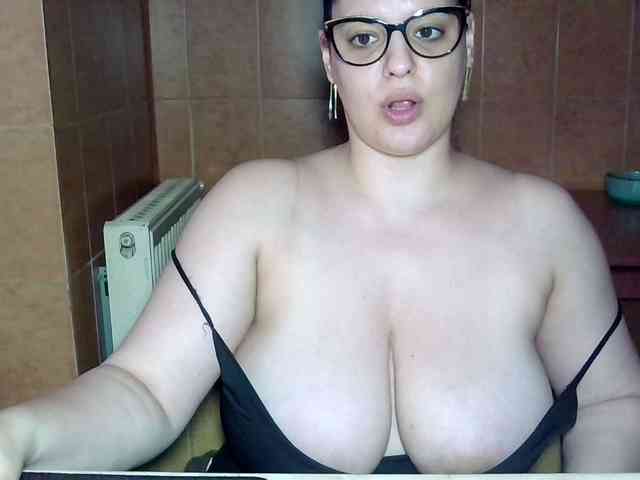 MoniqQuuen webcam