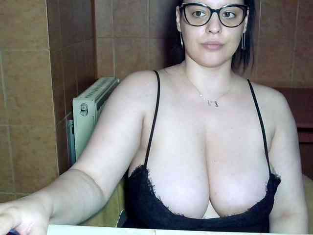 MoniqQuuen webcam