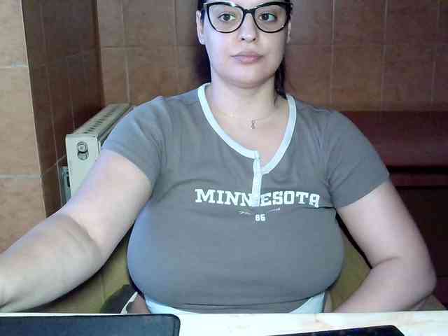 MoniqQuuen MoniqQuuen