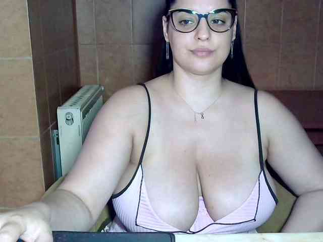 MoniqQuuen webcam