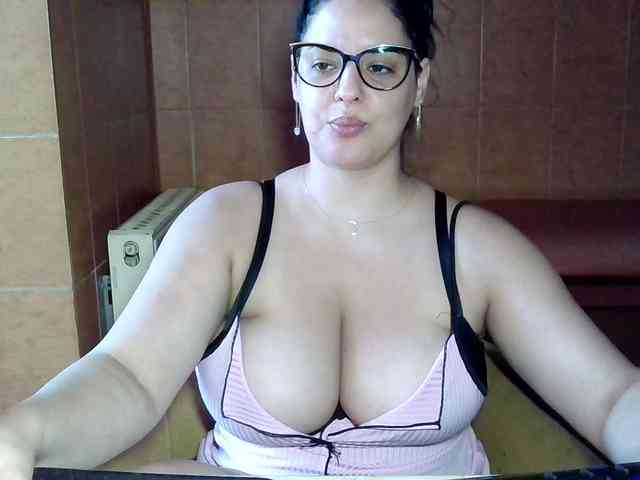 MoniqQuuen webcam