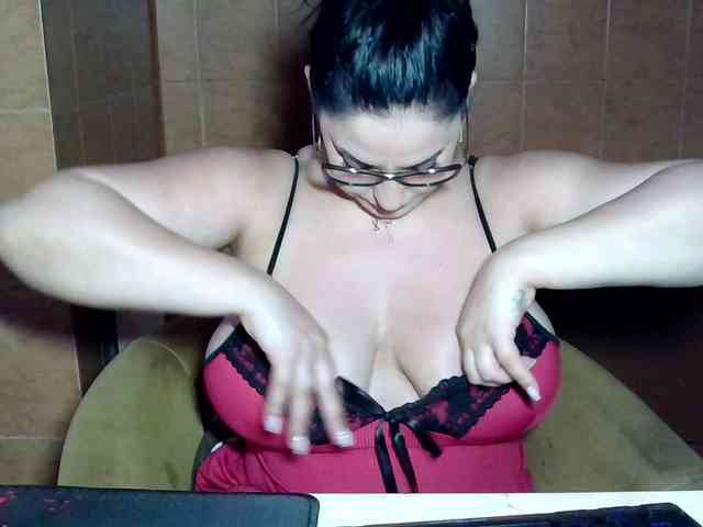 MoniqQuuen webcam