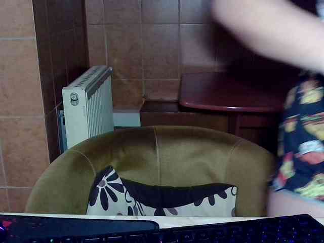 MoniqQuuen webcam