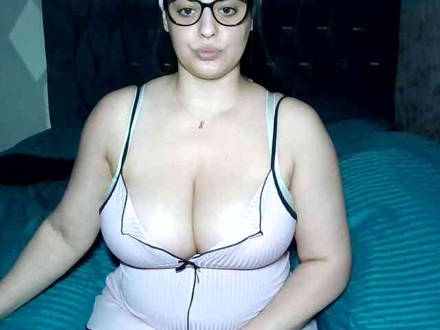 MoniqQuuen MoniqQuuen