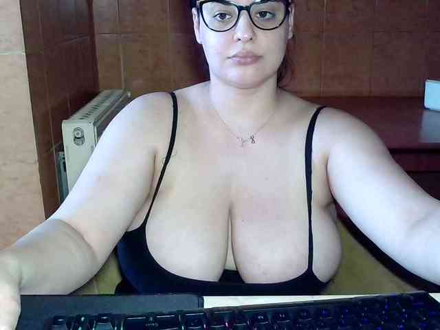 MoniqQuuen webcam