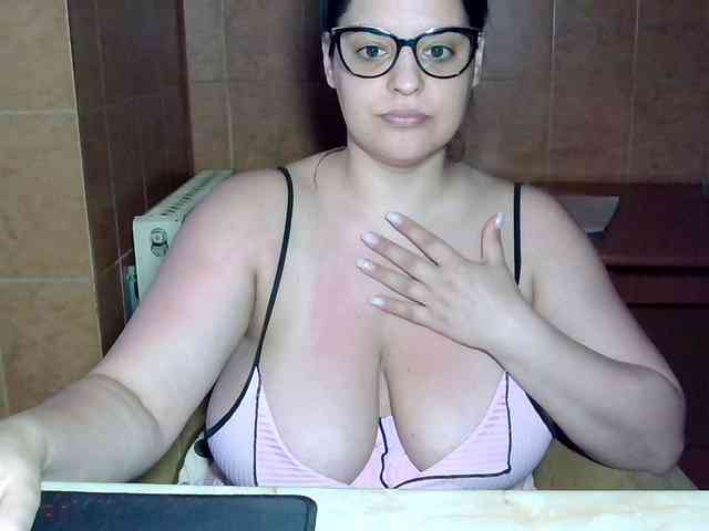 MoniqQuuen MoniqQuuen