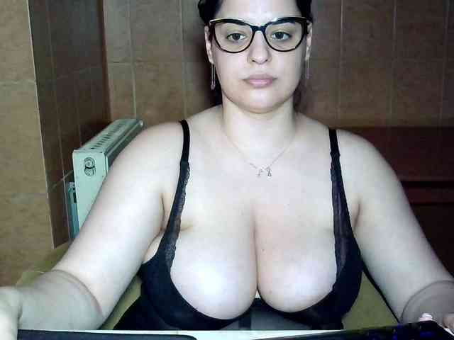 MoniqQuuen webcam