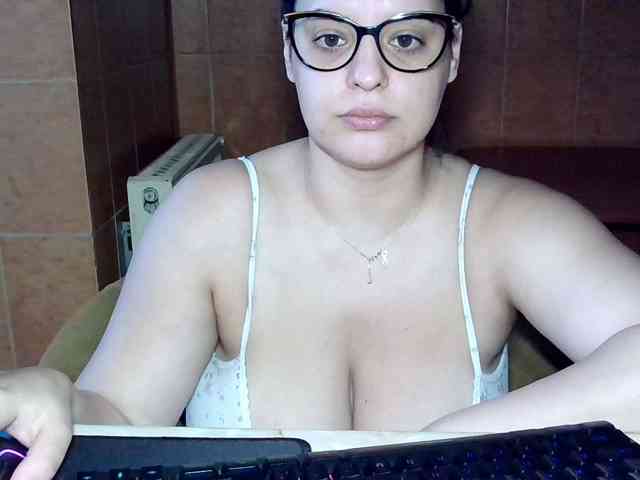 MoniqQuuen webcam