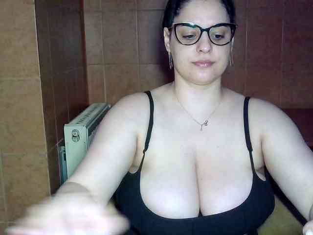 MoniqQuuen webcam