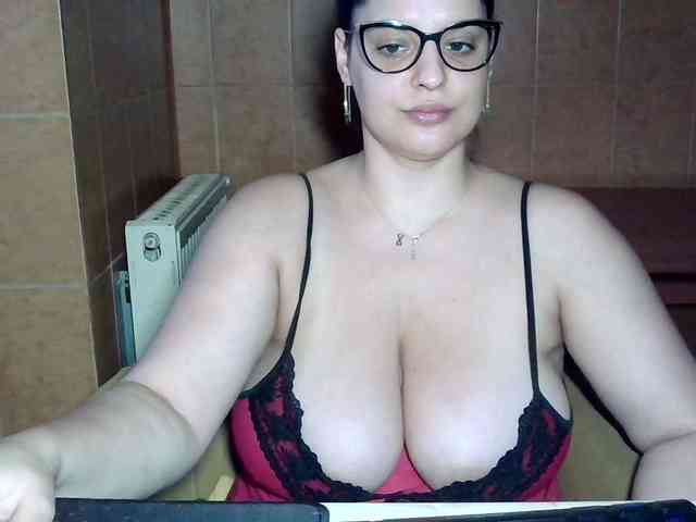 MoniqQuuen webcam