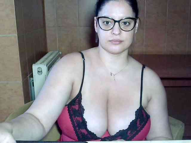 MoniqQuuen webcam