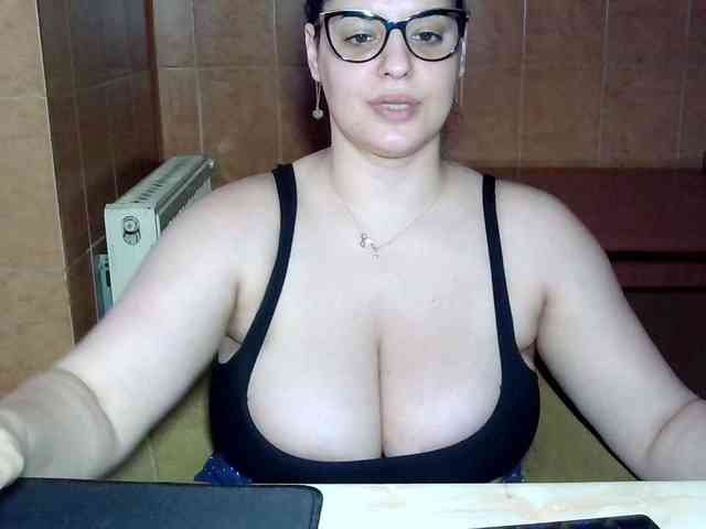 MoniqQuuen MoniqQuuen
