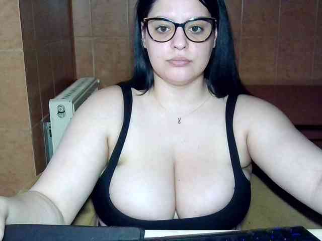 MoniqQuuen webcam