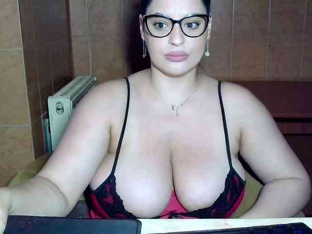 MoniqQuuen webcam