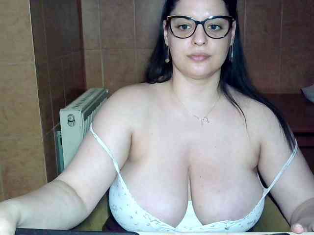 MoniqQuuen webcam