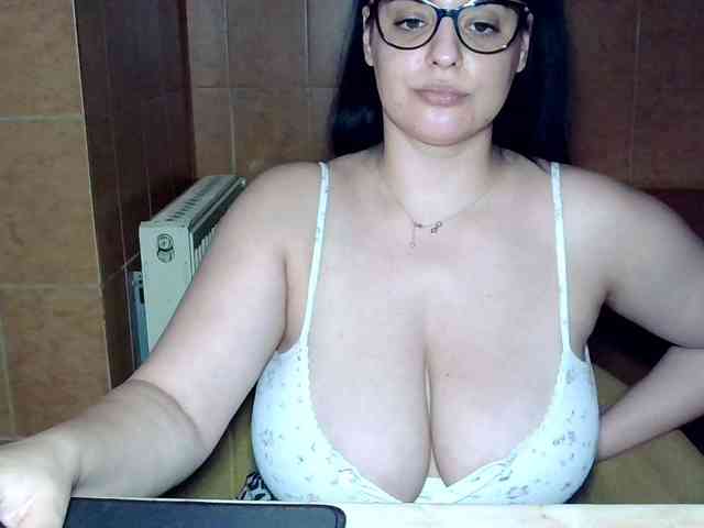MoniqQuuen webcam