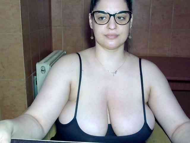 MoniqQuuen webcam
