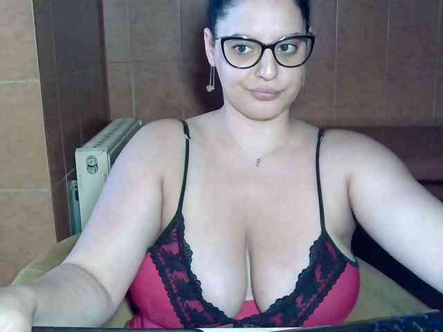 MoniqQuuen webcam
