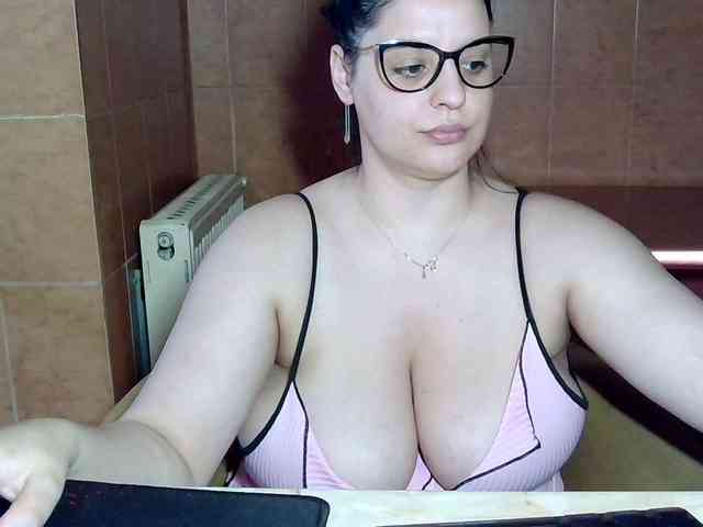 MoniqQuuen webcam
